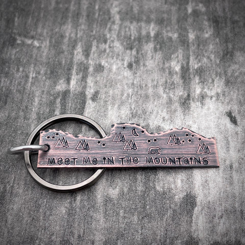 MEET ME IN THE MOUNTAINS KEYCHAIN